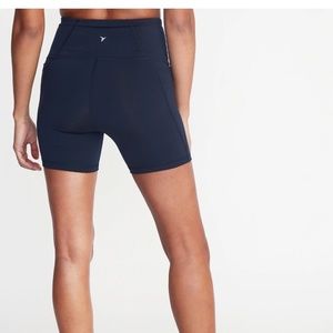 New with tags! Old Navy shorts with pockets